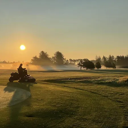 Apartmán With Golf Course Right Outside *